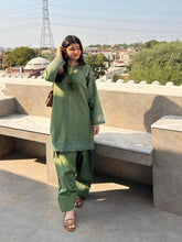 2 Pcs Embroidered MP008